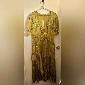 ❎Sold❎Brand New With Tags Floral Satin Maxi Dress